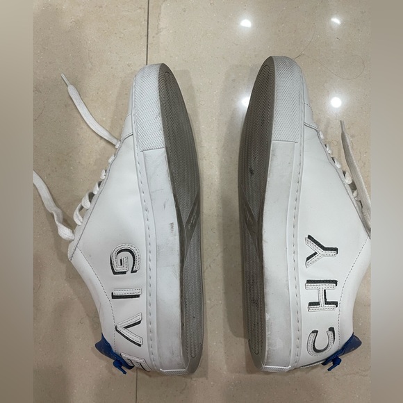 Givenchy sneakers - Picture 2 of 4